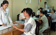 Khai sinh, khai tử... đều phải chờ!