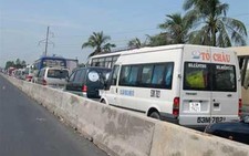 Kẹt xe liên tục ở 