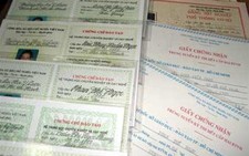 Tràn lan chứng chỉ giả!