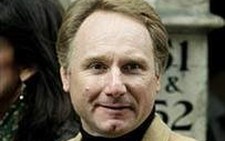 Tiểu thuyết mới nhất của Dan Brown bị hoãn ngày phát hành