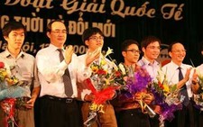 Vinh danh học sinh giỏi quốc tế