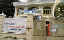 Thêm một trung tâm tiếng Anh 