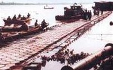 Chống xói lở bằng thảm bê tông tự chèn đan lưới
