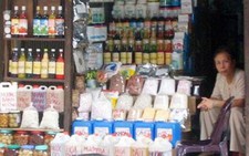 Sử dụng chất phụ gia, thuốc tẩy gia vị bánh trung thu: Thấy mà… sợ!