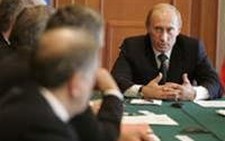 Ông Putin yêu cầu đẩy mạnh rút quân khỏi Gruzia