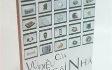 Con kiến bò trên trái đất quay