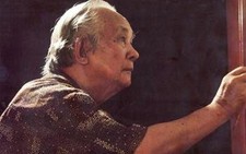 Huỳnh Phương Đông - góc nhìn chiến tranh và hòa bình