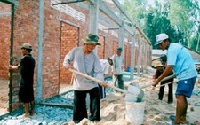 Tin vắn: Vietnam Foundation tài trợ 360 triệu đồng xây nhà lưu trú cho người nuôi bệnh