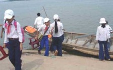 Có áo phao sao không mặc?