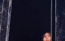 Tạp bút: Người xa quê