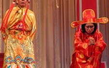 Xem Những người thích đùa 4: cười mà 
