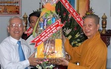 Lãnh đạo TP.HCM thăm, chúc tết các cơ sở tôn giáo