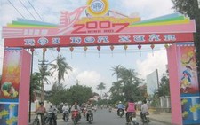 Hội An đốt pháo dịp Tết Đinh Hợi
