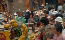 Rằm tháng Giêng đi chùa Bà