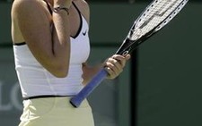 Sharapova bị truất phế