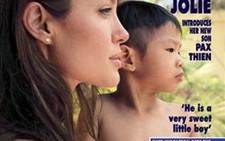 Angelina - Pax Thiên Jolie lên bìa tạp chí Hello!