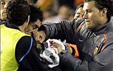 UEFA giảm án cho các cầu thủ 