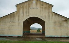 Hà Tĩnh: xây chợ bỏ hoang