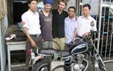 Đà Nẵng: Xe máy chạy bằng 