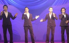 AC&M làm live show tại Mỹ
