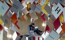 Hội chợ sách Frankfurt: Chú trọng xóa mù chữ