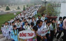 Trao 220 suất học bổng 