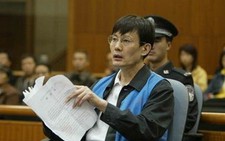 Quan tham Trung Quốc mắc bẫy tình