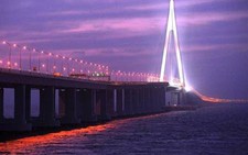 Cầu vượt biển dài nhất thế giới