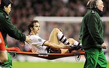 Arsenal mất Flamini 3 tuần