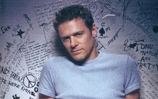 Bryan Adams vẫn hát lời tình ca