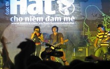 Cuộc chơi gay cấn ở phía trước