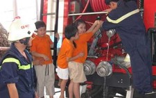 Diễn tập phòng cháy chữa cháy cho học sinh mẫu giáo