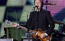 Paul McCartney trình diễn tại quê nhà Liverpool