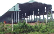 Xây nhà máy thép 