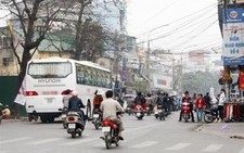Hà Nội: chỉ 20% xe du lịch từ 30 chỗ trở xuống chạy giờ cao điểm?
