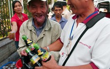 Bữa cơm từ thiện ngày cuối năm