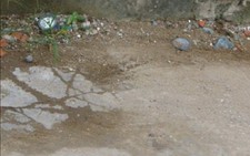 Lắp đặt đồng hồ nước ngoài đường!