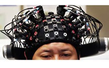 Điều khiển robot bằng suy nghĩ