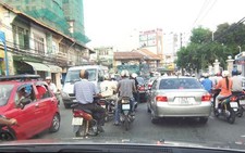 Xem lại giao thông trên đường Nguyễn Tất Thành