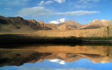Qua Pamir Highway xem đỉnh núi Lenin