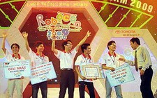 Chàng sinh viên mồ côi mê Robocon