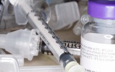 Tiêm Botox, khỏi bại liệt