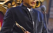 Bộ phim về cuộc hôn nhân khác tôn giáo đoạt giải Oscar của Bollywood
