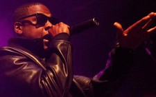 Jay-Z vượt Elvis