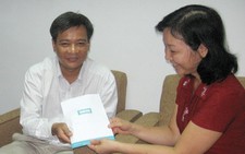 Bạn đọc Tuổi Trẻ tặng thầy Đặng Hữu Dũng hơn 51 triệu đồng