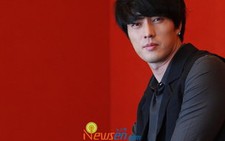 So Ji Sub vào phim truyền hình về chiến tranh