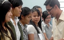 Học bổng cho sinh viên vùng lũ