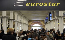 Eurostar xin lỗi 2.500 hành khách kẹt trong đường hầm