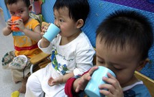 Thanh tra Bộ Tài chính: yêu cầu giảm chi phí quảng cáo để giảm giá sữa