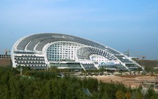 Tòa nhà năng lượng mặt trời lớn nhất